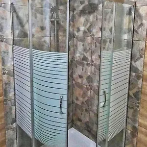 Spacious Next To South Park просторен до южен парк Location Apartment